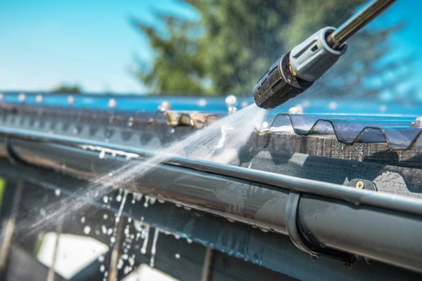 Why Choose Our Certified Pressure Washing Experts for Your Project Needs in Ara, AL?